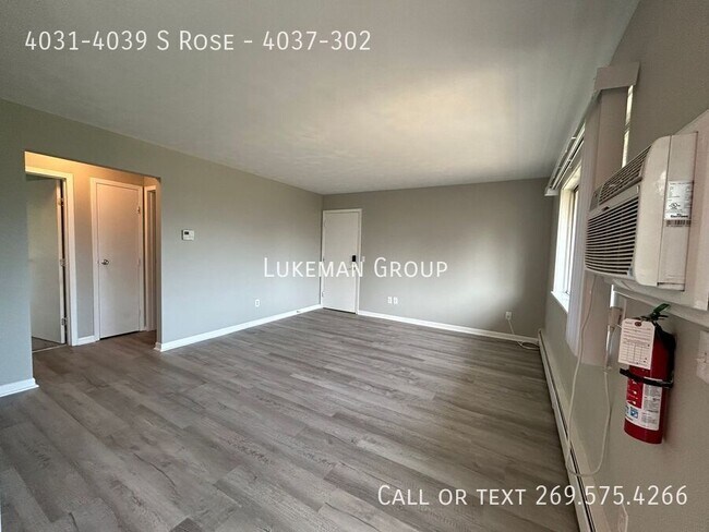 Foto del edificio - 4031-4039 S Rose-4037-302