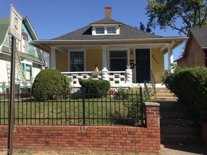 Building Photo - 2927 Winthrop Ave