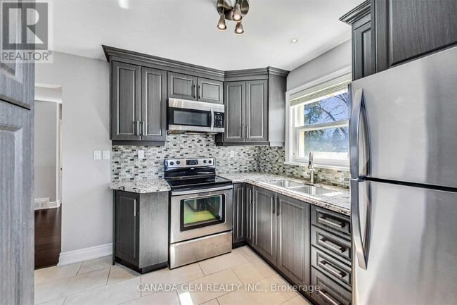 Building Photo - 27 Kenton Dr