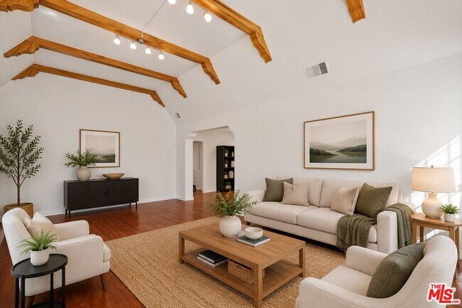Foto del edificio - 10530 Kinnard Ave