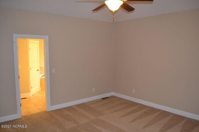 Building Photo - 1185 Morganton Rd