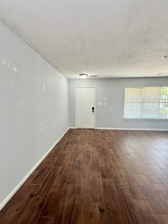 Building Photo - 12223 Paperbark Cir