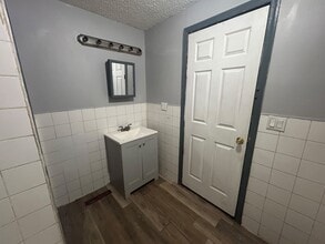 Building Photo - 43 Hurlburt St