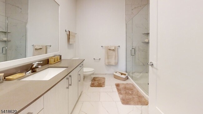 Foto del edificio - 1181 Morris Ave