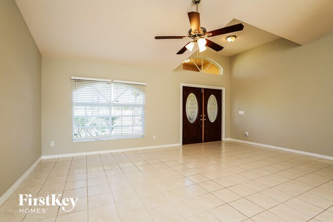 Building Photo - 1506 SE 19th Terrace