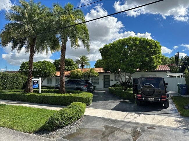Foto del edificio - 4311 SW 104th Ct