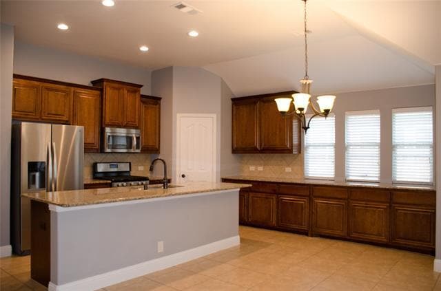 Building Photo - 212 Salisbury Dr