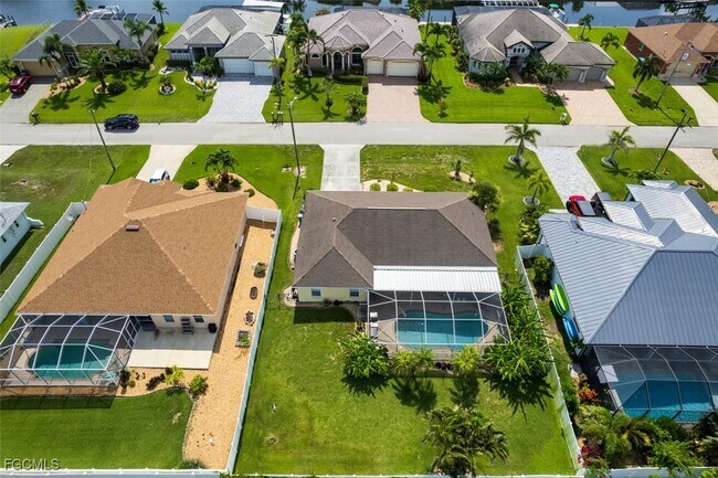 Foto del edificio - 4512 SW 20th Ave