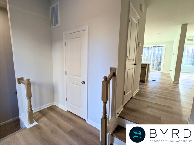 Foto del edificio - 13251 Garland Ln