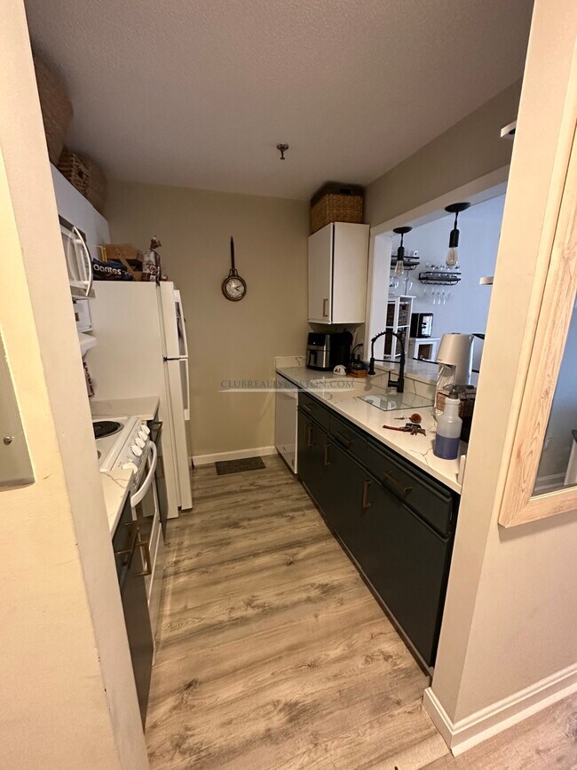 133 Commander Shea Blvd Unit 116, Quincy, MA 02171 Condo for Rent in