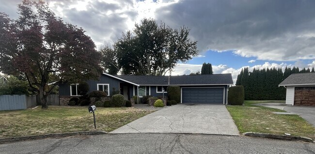 Foto del edificio - 841 Garden Dr