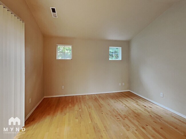 Foto del edificio - 17538 SW Wapato St
