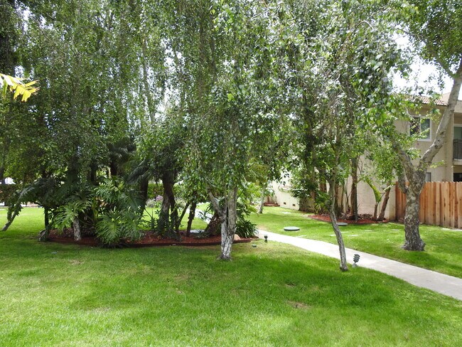 Building Photo - 6478 Cavalleri Rd