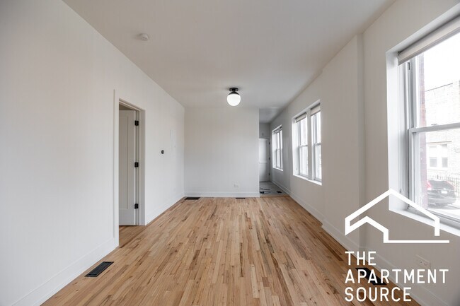 Foto del edificio - 3051 W Medill Ave