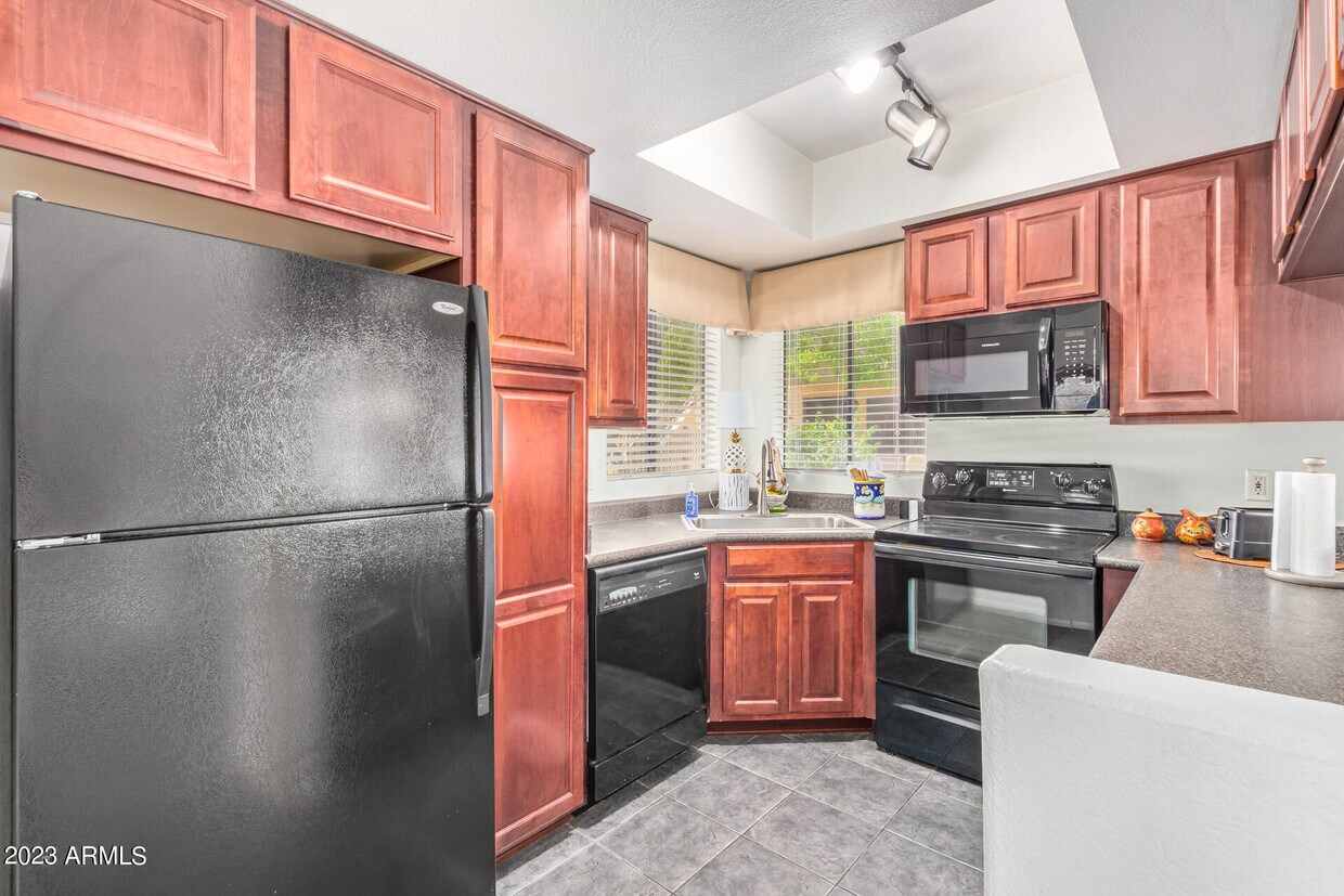 Foto principal - 7008 E Gold Dust Ave