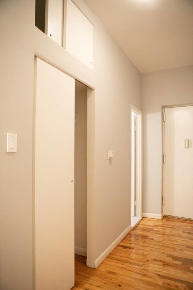 Foto del edificio - 153 Clinton Ave