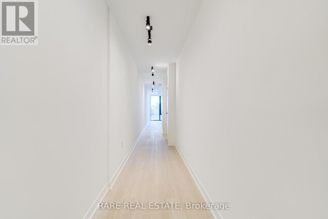 Building Photo - 195 McCaul St