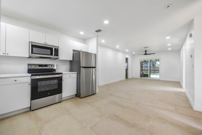 Building Photo - 12452 Guilford Way