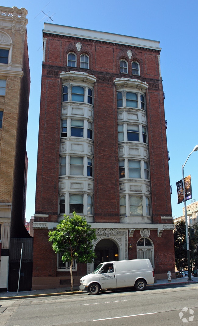 999 Bush St - Chismore Apartments