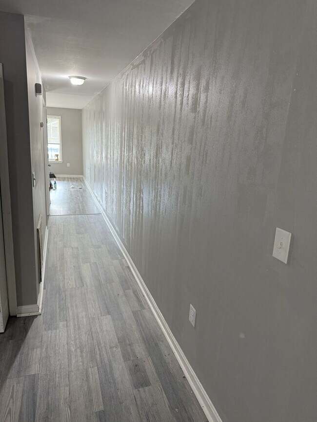Foto del edificio - 4BR/ 1.5 bath House