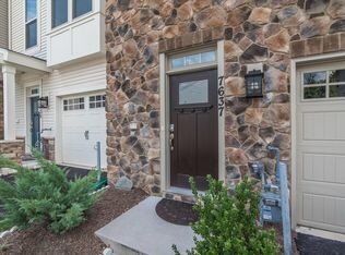 Building Photo - 7637 Lyndon Ct