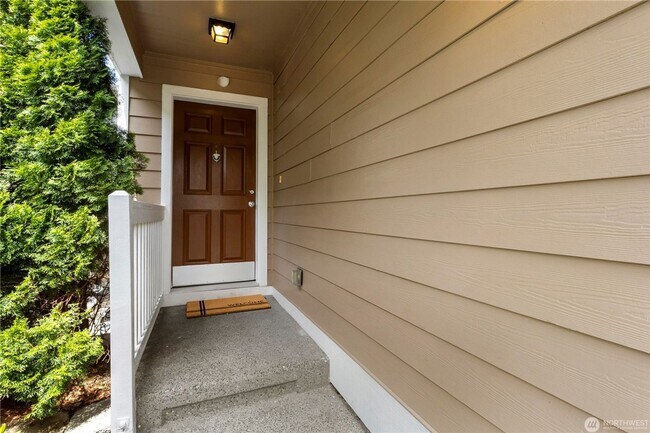 Building Photo - Hanson's Estates South Hill Puyallup area ...
