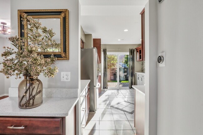 Foto del edificio - 1282 Berkshire Ln