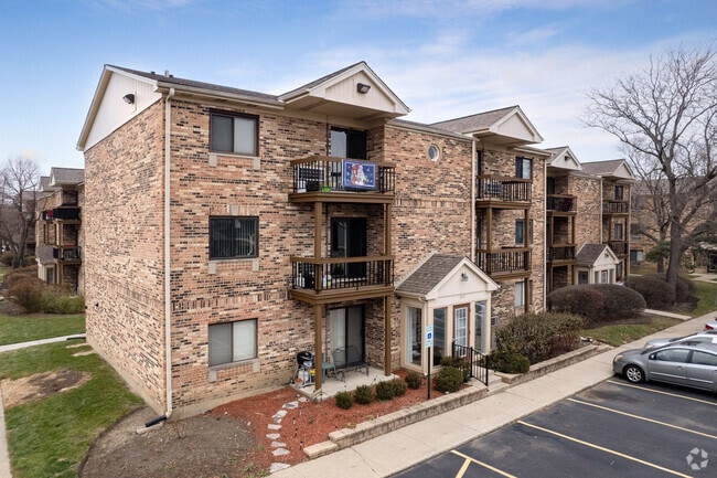 Building Photo - RoseWood Condominiums