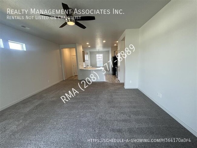 Building Photo - 6593 S Donaway Ave