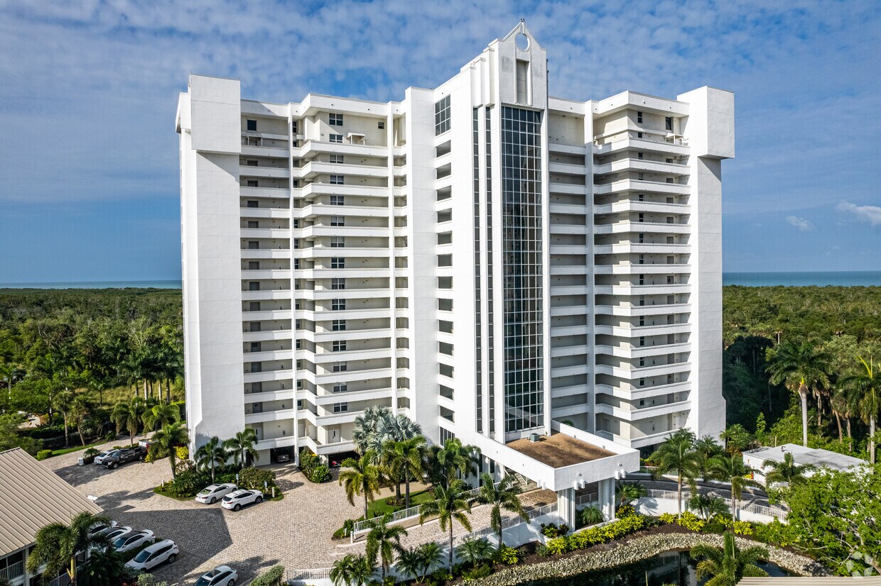6361 Pelican Bay Blvd - St. Lucia Pelican Bay