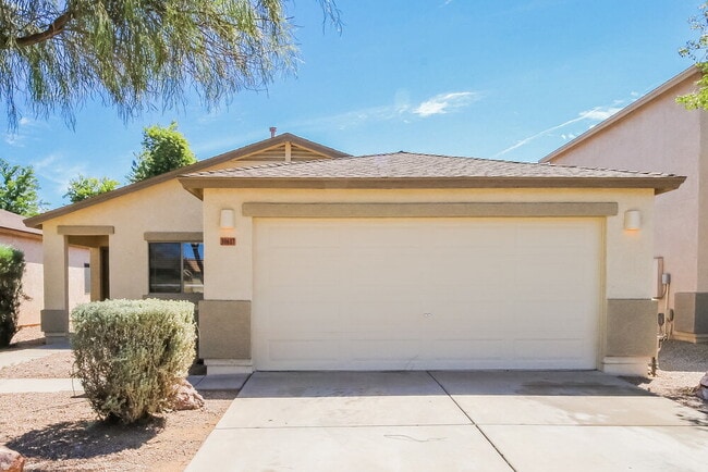 Building Photo - 30617 N Desert Star Dr