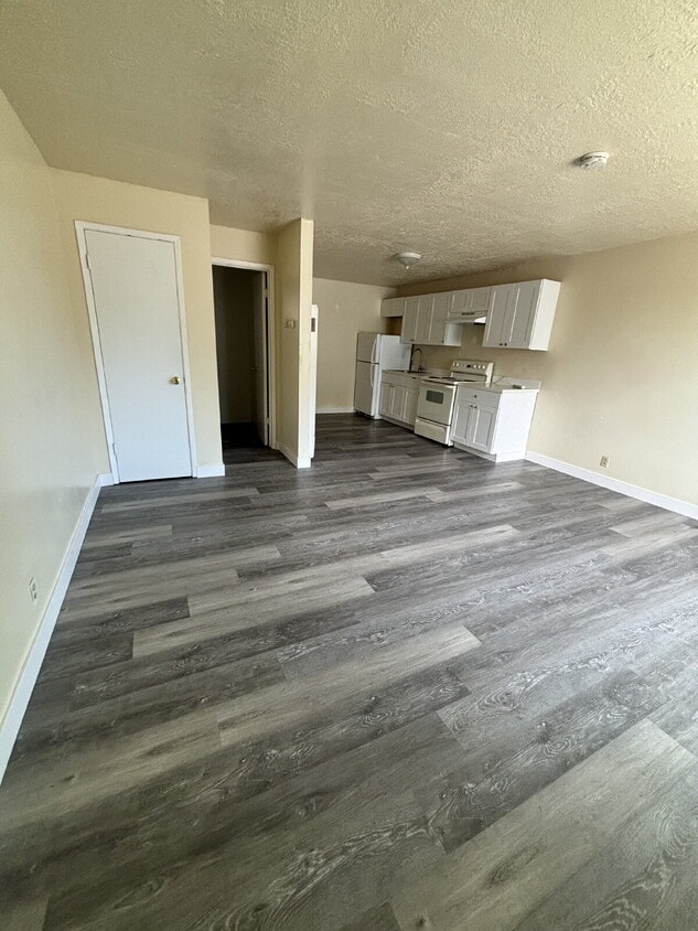 Foto principal - Charming Studio Apartment in Atwater – Con...