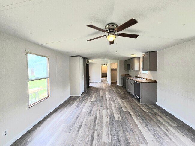 Building Photo - 1114 Lavender Rd