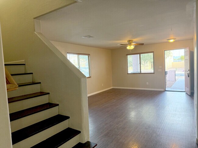 Foto del edificio - 22033 W Mohave St