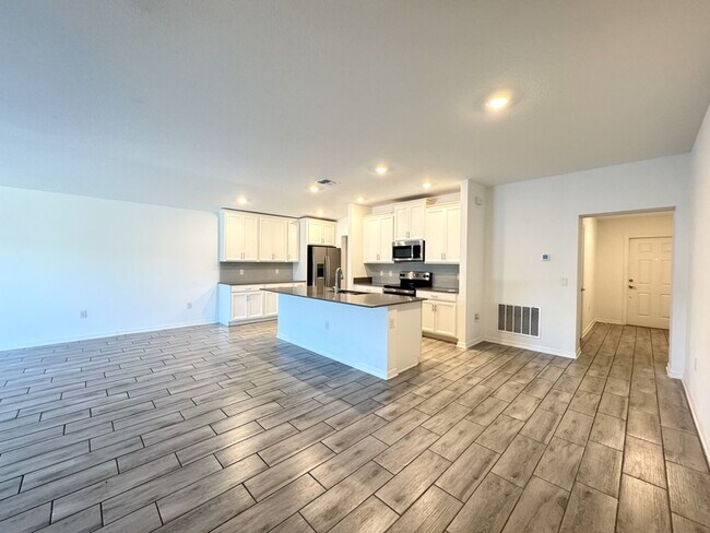 Foto del edificio - 5442 Limestone St