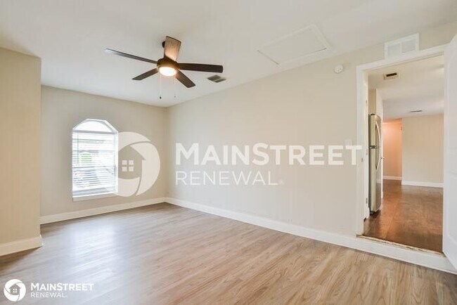 Foto del edificio - 106 Hughes Ave, Sanford, FL 32771