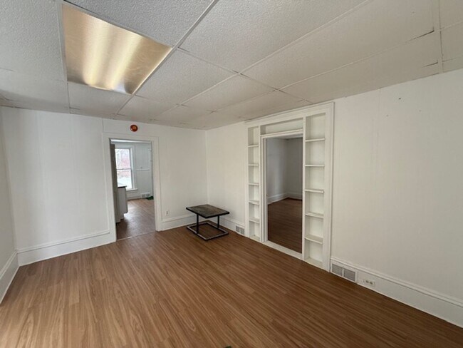 Foto del edificio - 119/121 N. Clinton St.