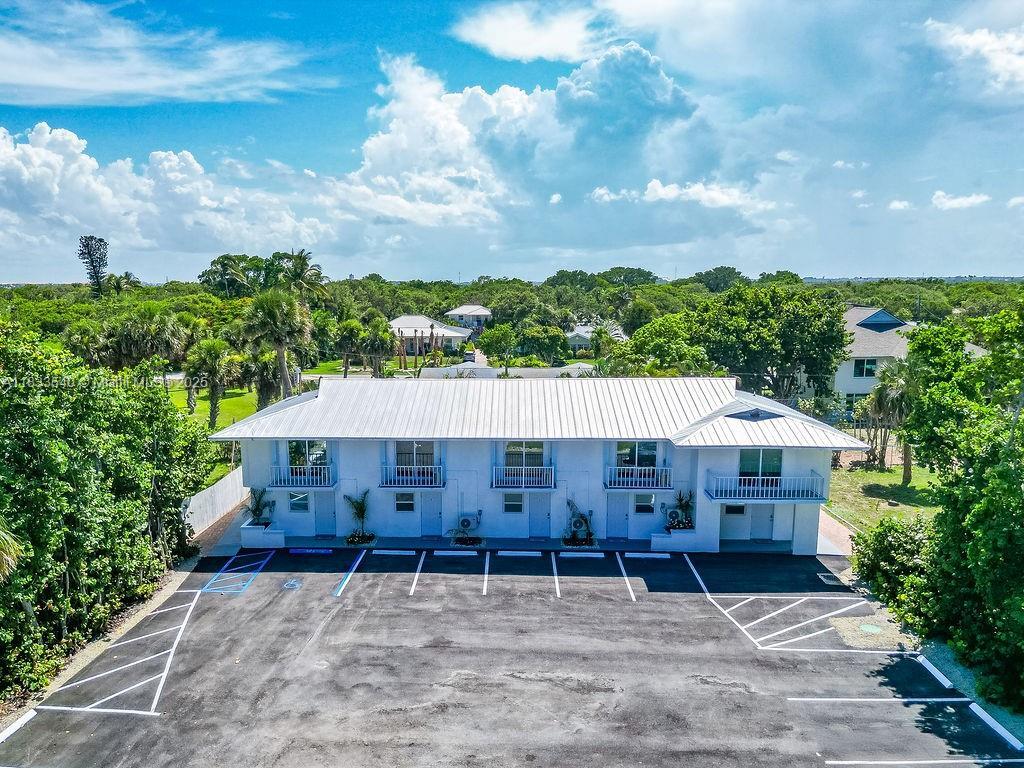 Foto principal - 2305 Tamarind Dr