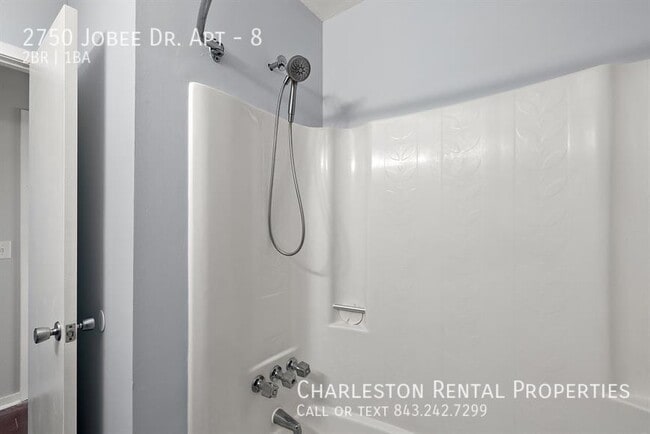 Building Photo - 2750 Jobee Dr