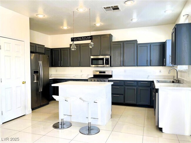 Building Photo - 9628 Gisborn Dr
