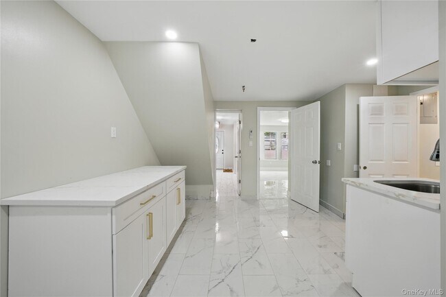 Foto del edificio - 234 Quincy Ave