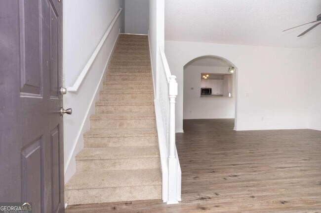 Foto del edificio - 8658 Thomas Rd
