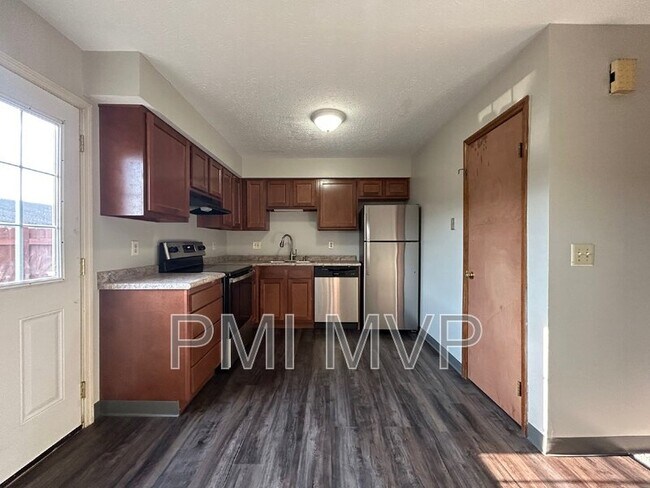 Foto del edificio - 7389 Cimmaron Rd