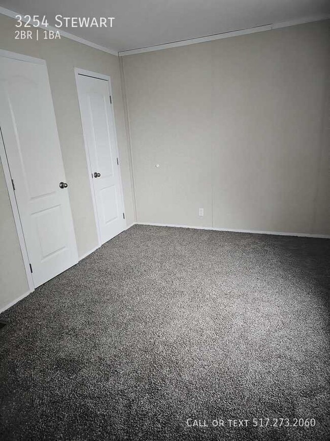 Building Photo - 3254 Stewart Dr