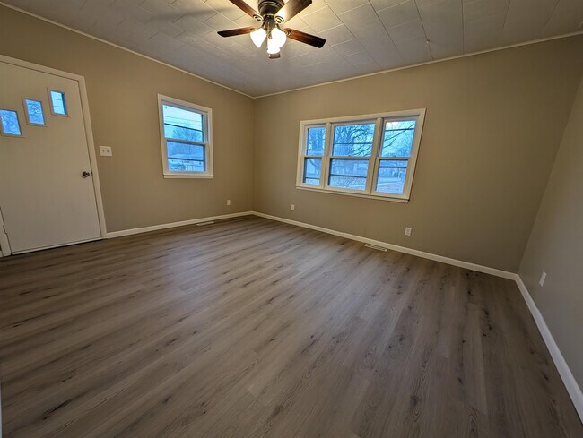 Foto del edificio - 301 6th Ave SW