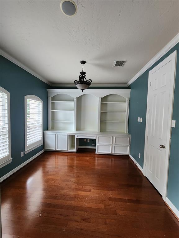 Foto del edificio - 8440 Majestic Lake Ct