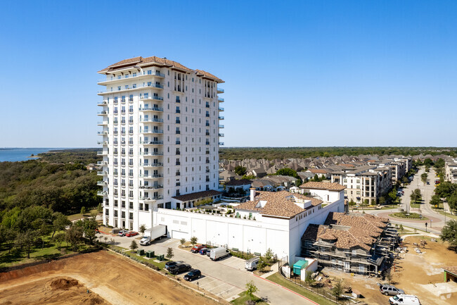 Foto del edificio - Lakeside Tower