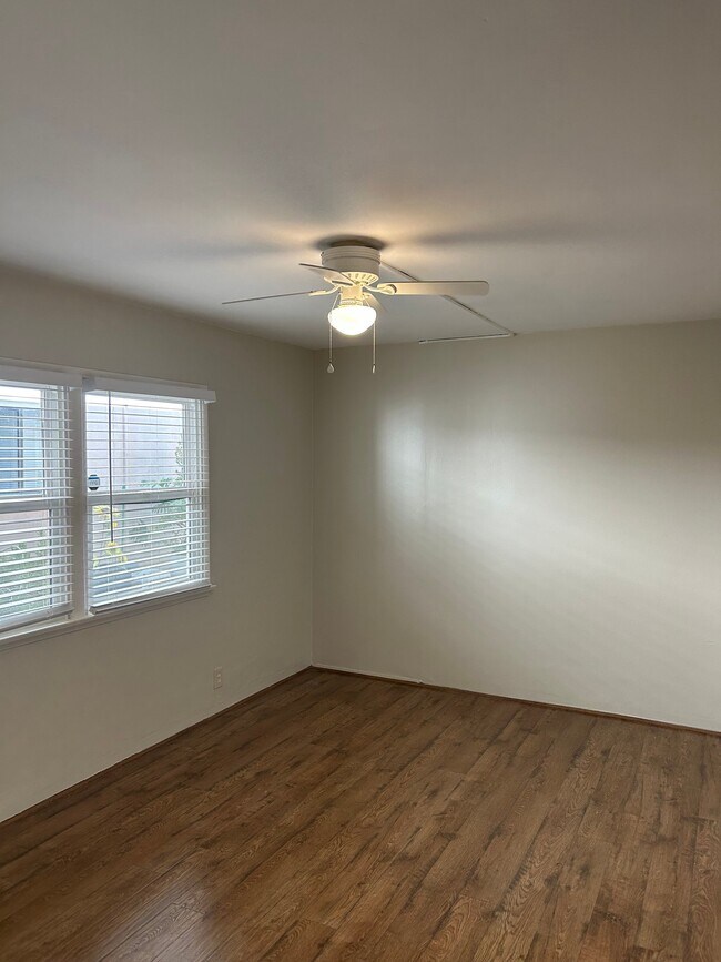 Foto del edificio - 4115 E Ocean Blvd