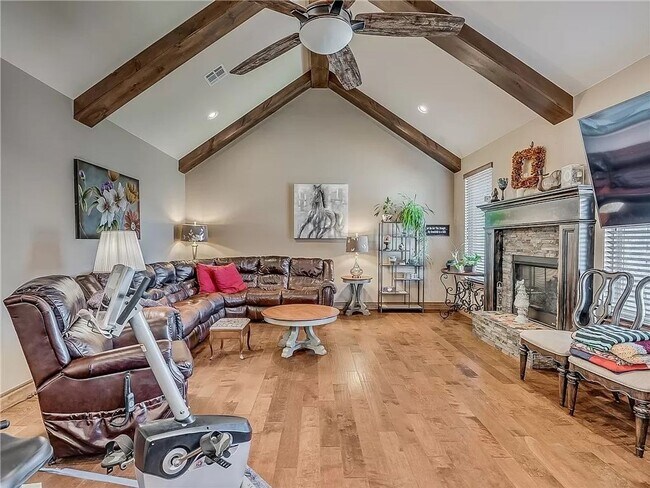 Building Photo - Welcome to this beautiful brick home locat...