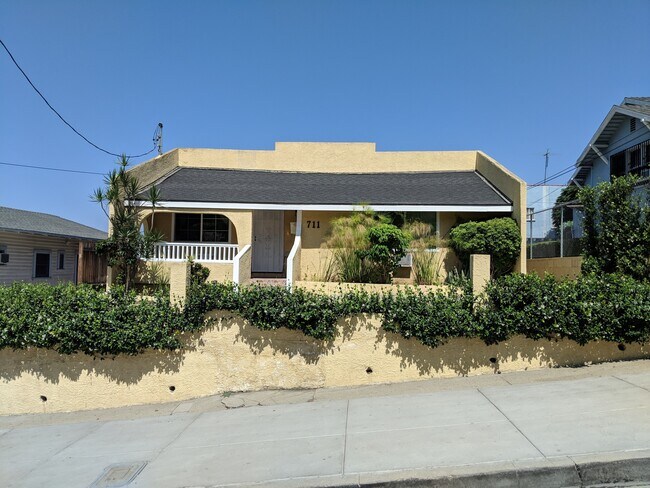 Foto del edificio - 711 Maltman Ave